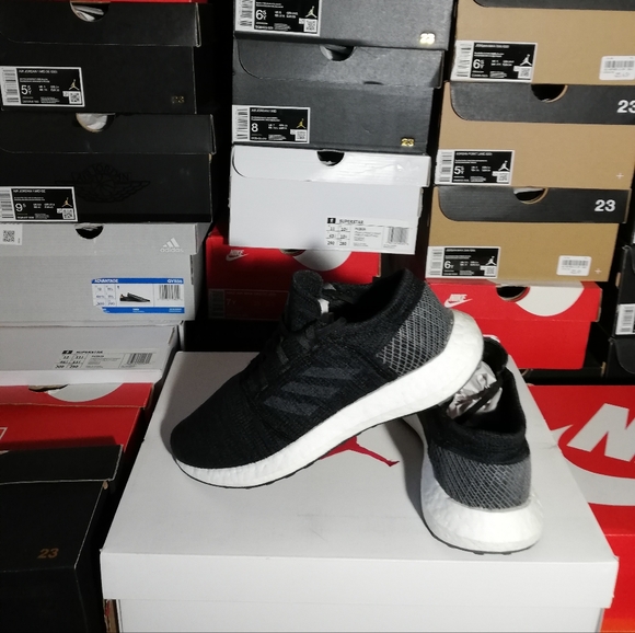 ADIDAS PUREBOOST WOMEN'S US SIZE 8 NEW WORE ONCE INDOOR NO BOX DUE IT'S DAMAGED - Picture 2 of 9